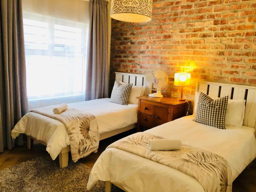 Self Catering Apartment - デ・ケルデルス エクステリア 写真